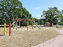 Spielplatz in Born a. Darß an der Festwiese
