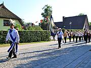 Umzug - 125 Jahre Tonnenbund in Born a. Darß