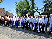 Umzug - 125 Jahre Tonnenbund in Born a. Darß