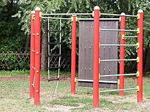 Spielplatz Dierhagen-Dorf am Hafen - Klettergerüst, Kletterwand, Schaukel