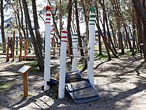 Spielplatz im Küstenwald Dierhagen - Lauftonne