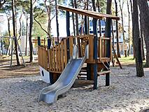 Spielplatz im Küstenwald Dierhagen - Boot mit Rutsche