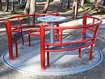 Spielplatz im Küstenwald Dierhagen - Drehkarussell