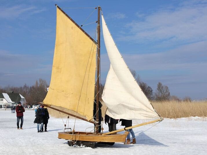 2018 - Eissegler auf dem zugefrorenem Saaler Bodden