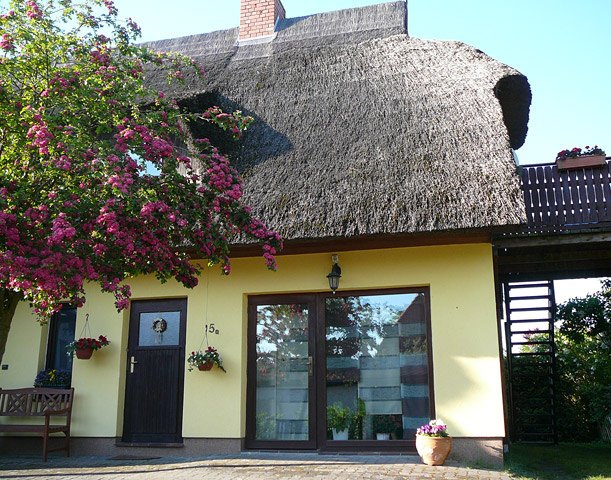 Ferienwohnung Ostseebad Wustrow Ferien im Rohrdachhaus - Ostsee-Urlaub in der Region Fischland-Darß-Zingst