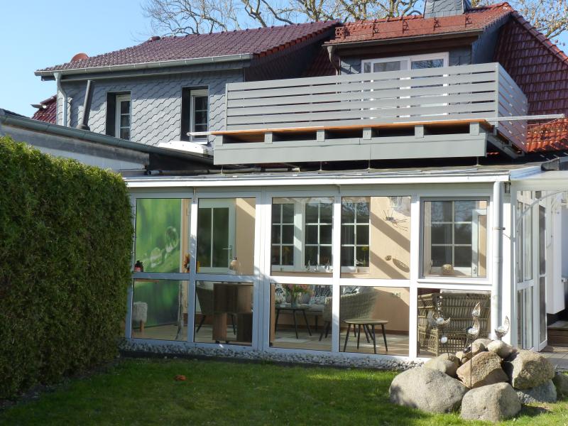 Ferienwohnung Ostseebad Prerow Am Drümpeleck - Fewo mit Wintergarten - Ostsee-Urlaub in der Region Fischland-Darß-Zingst