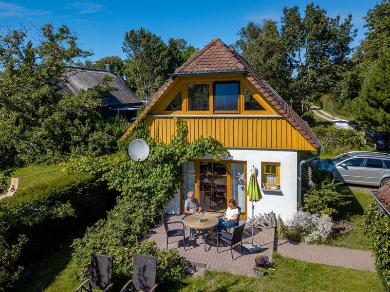 Ferienhaus Born a. Darß Haus am Wasser - Ostsee-Urlaub in der Region Fischland-Darß-Zingst