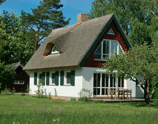 Ferienhaushälfte mit E-Ladestation in Born a. Darß
