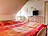 Ferienhaushälfte in Prerow - Schlafzimmer 1