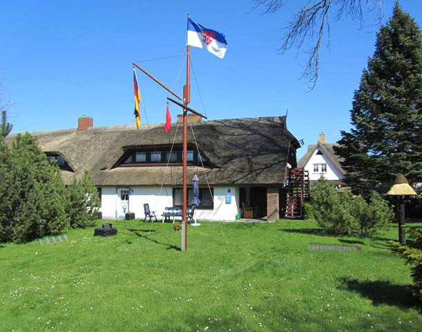 Ferienwohnung Wieck a. Darß Haus Eiken Hans - Ostsee-Urlaub in der Region Fischland-Darß-Zingst