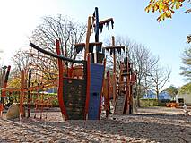 Piratenspielplatz im Ostseebad Wustrow - Piratenschiff