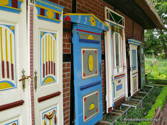 Museum Zingst bunte ortstypische Haustären