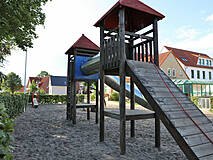 Spielplatz am Kindergarten Zingst - Kletterturm