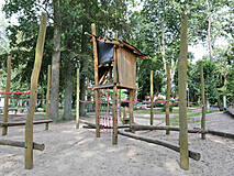 Spielplatz am Wäldchen Zingst - Kletterturm